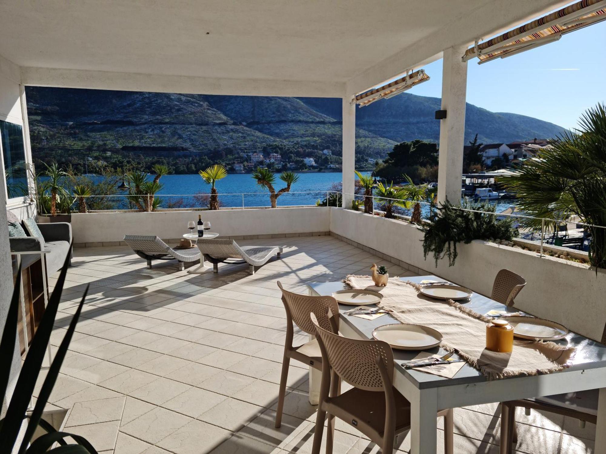 Apartments Holidays Roko Grebastica Ngoại thất bức ảnh