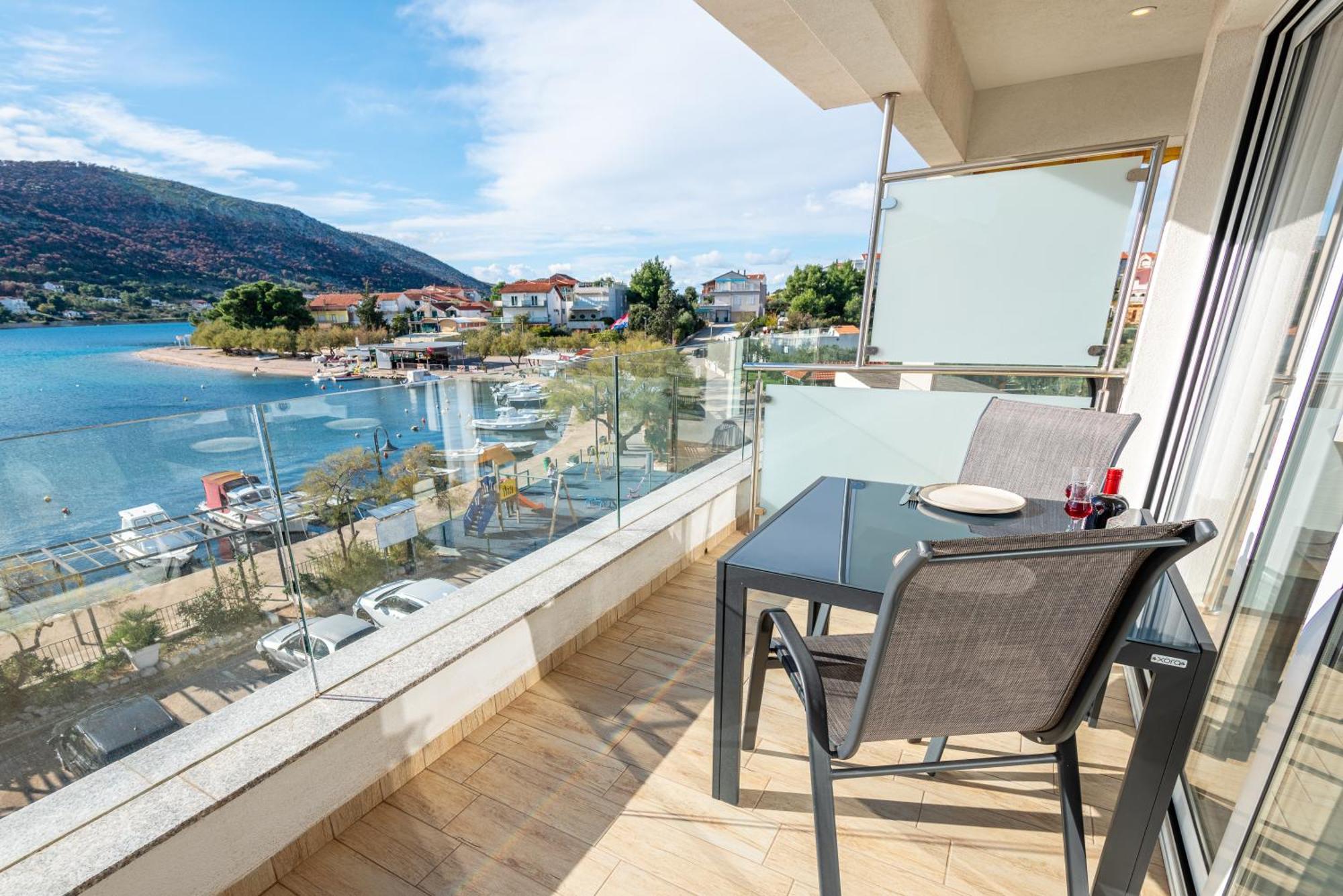 Apartments Holidays Roko Grebastica Ngoại thất bức ảnh