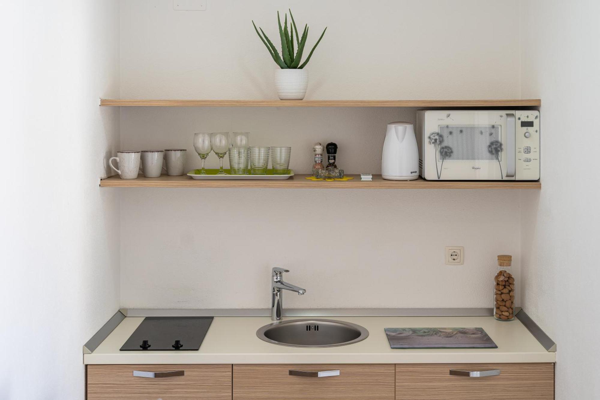 Apartments Holidays Roko Grebastica Phòng bức ảnh
